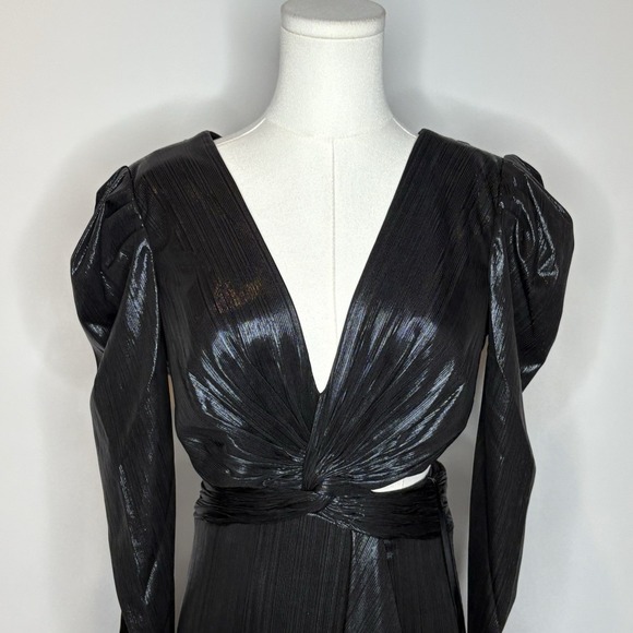 Ieena for Mac Duggal Black Princess Sleeve Cut Out Metallic Gown Womens Size 2 - Picture 9 of 16